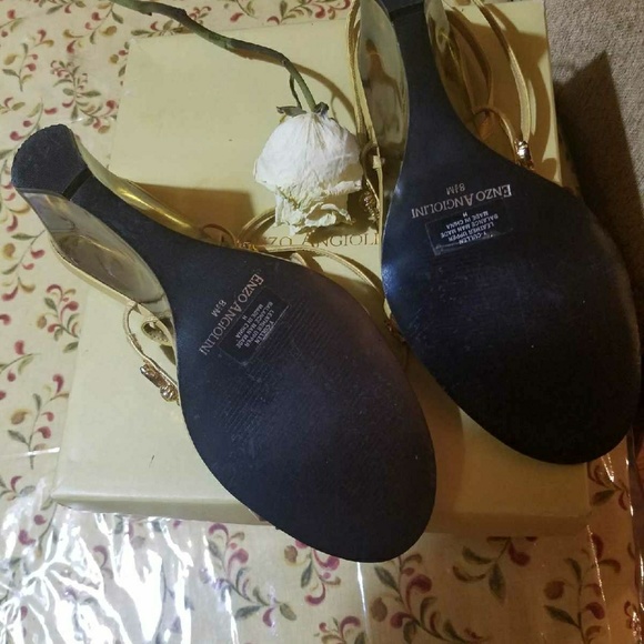 Enzo Angiolini Lucite Wedge Sandal - Picture 3 of 3